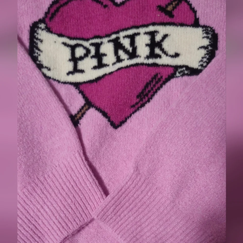 PINK VS Campus Knit Heart Sweater Size Large NWT - Picture 4 of 12